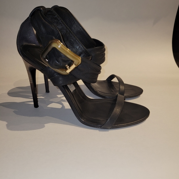 Burberry Marham Buckle high heels - Picture 9 of 9